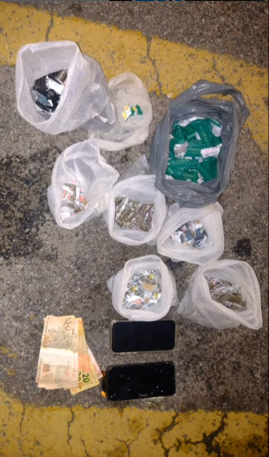 Dois são presos por tráfico e drogas são apreendidas durante operação no Perpétuo