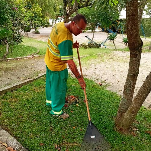 Prefeitura de Teresópolis realiza manutenção urbana em vários bairros