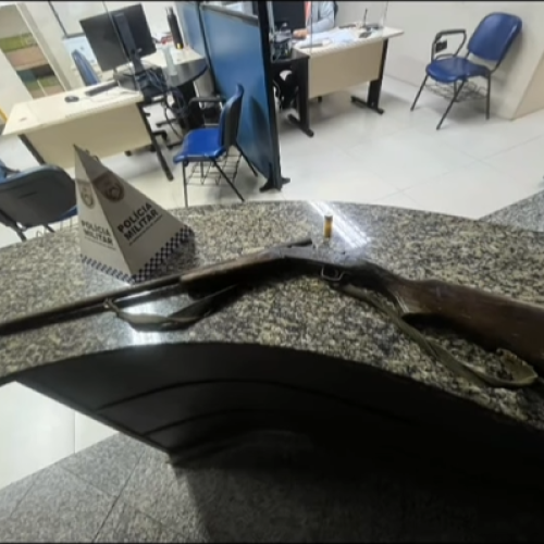 Polícia Militar Apreende Espingarda em Ocorrência de Perturbação do Sossego em Vargem Grande