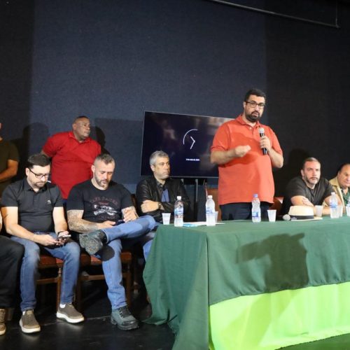 Prefeito Leonardo Vasconcellos se reúne com integrantes da Comissão da Comunidade Esportiva de Teresópolis