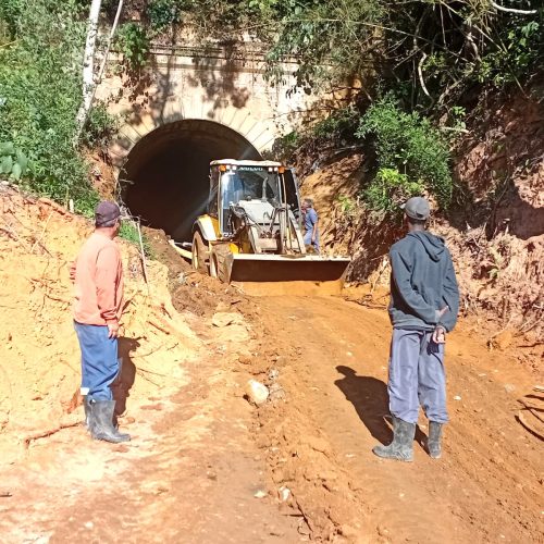 Prefeitura de Teresópolis abre acesso ao túnel da extinta estrada de ferro