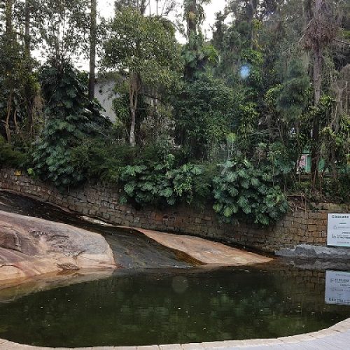 Piscina Natural da Cascata dos Amores é entregue revitalizada à população