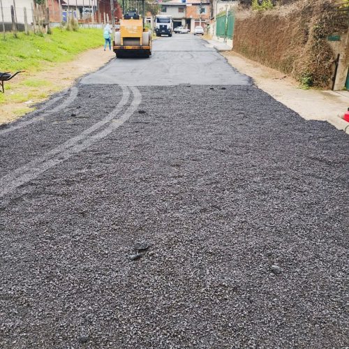 Prefeitura de Teresópolis avança com o asfaltamento de ruas no interior