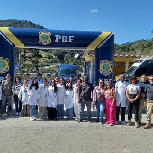Projeto “Ação Comando em Saúde” leva atendimento a caminhoneiros em Teresópolis