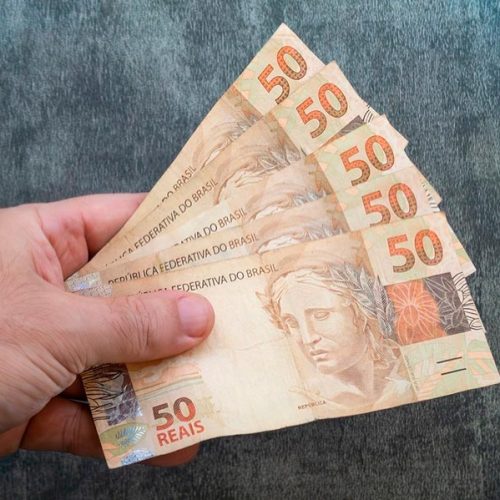 Adolescentes são apreendidos por tentativa de circulação de notas falsas em Nova Friburgo