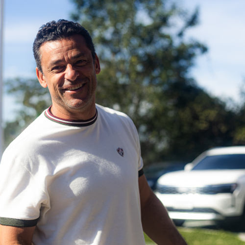 Fred se apresenta em Xerém e inicia trabalho como técnico do Sub-20 do Fluminense: “Muito feliz”