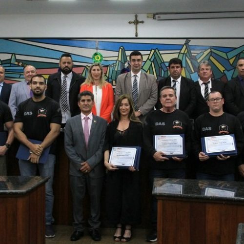Policiais da Delegacia Antissequestro são homenageados pelos vereadores de Teresópolis